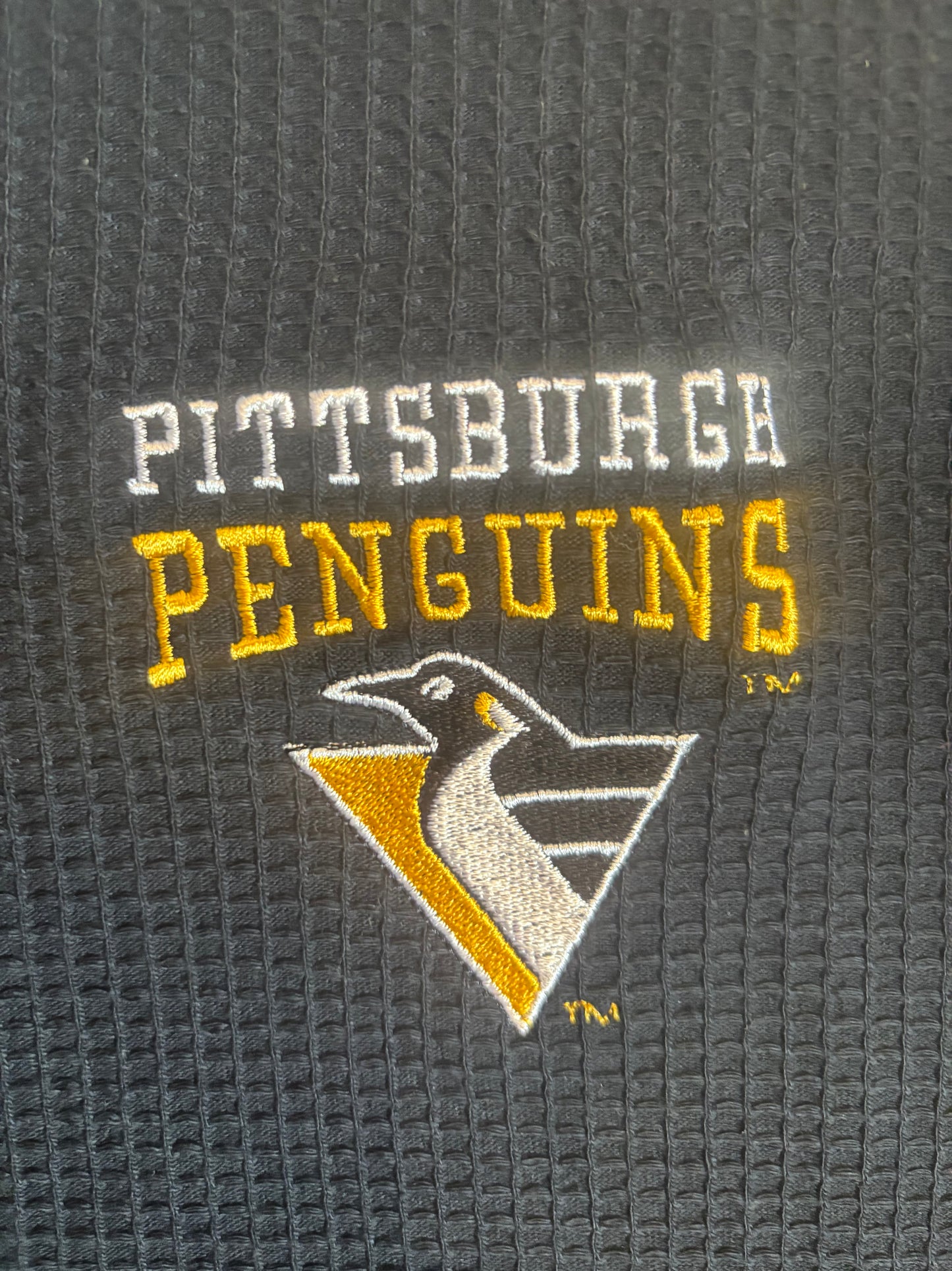 1990’s Waffle Knit Penguins Tee