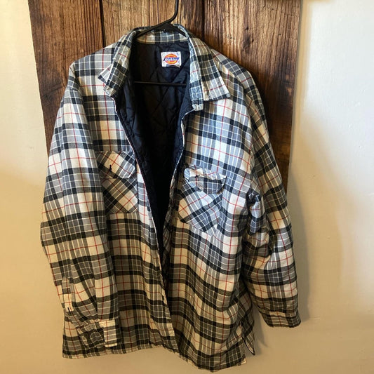 Dickies quilted jacket with a vintage look - white and blue #vintagejacket